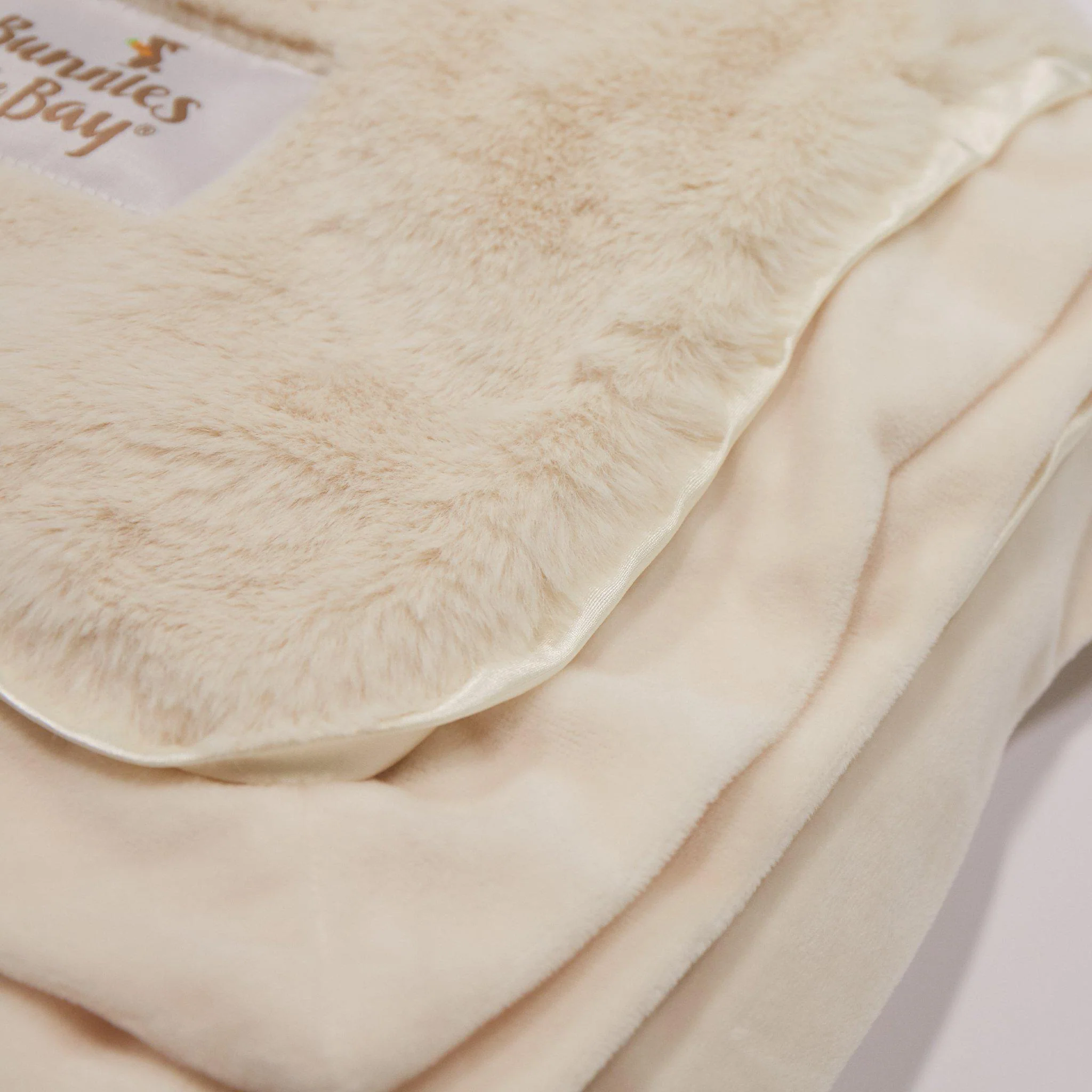 RETIRED - Big Cozy Nibble Fur Blanket - Cream 50 x 60 - Image 6