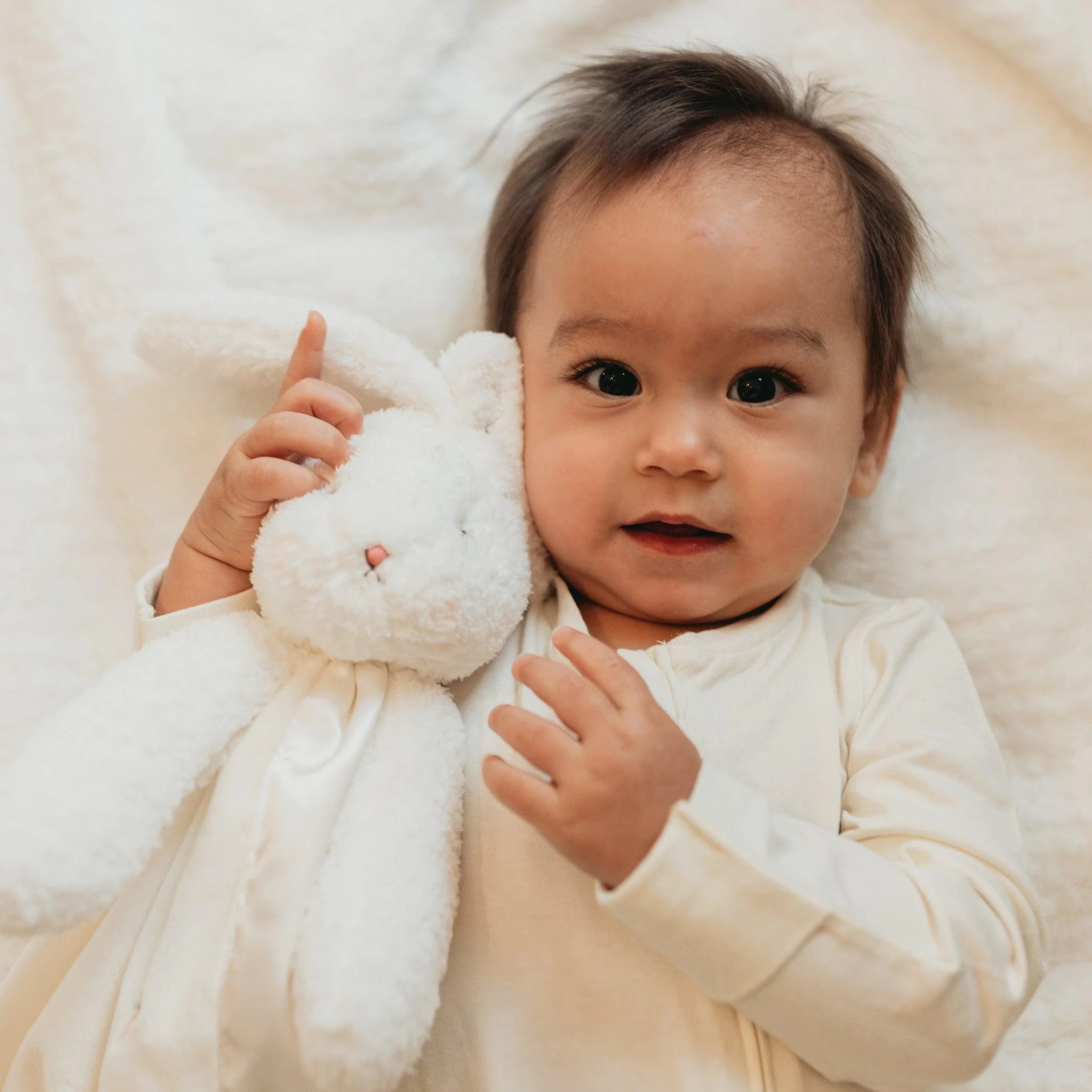 Bun Bun Bunny Buddy Blanket - 2 Pack - Image 2