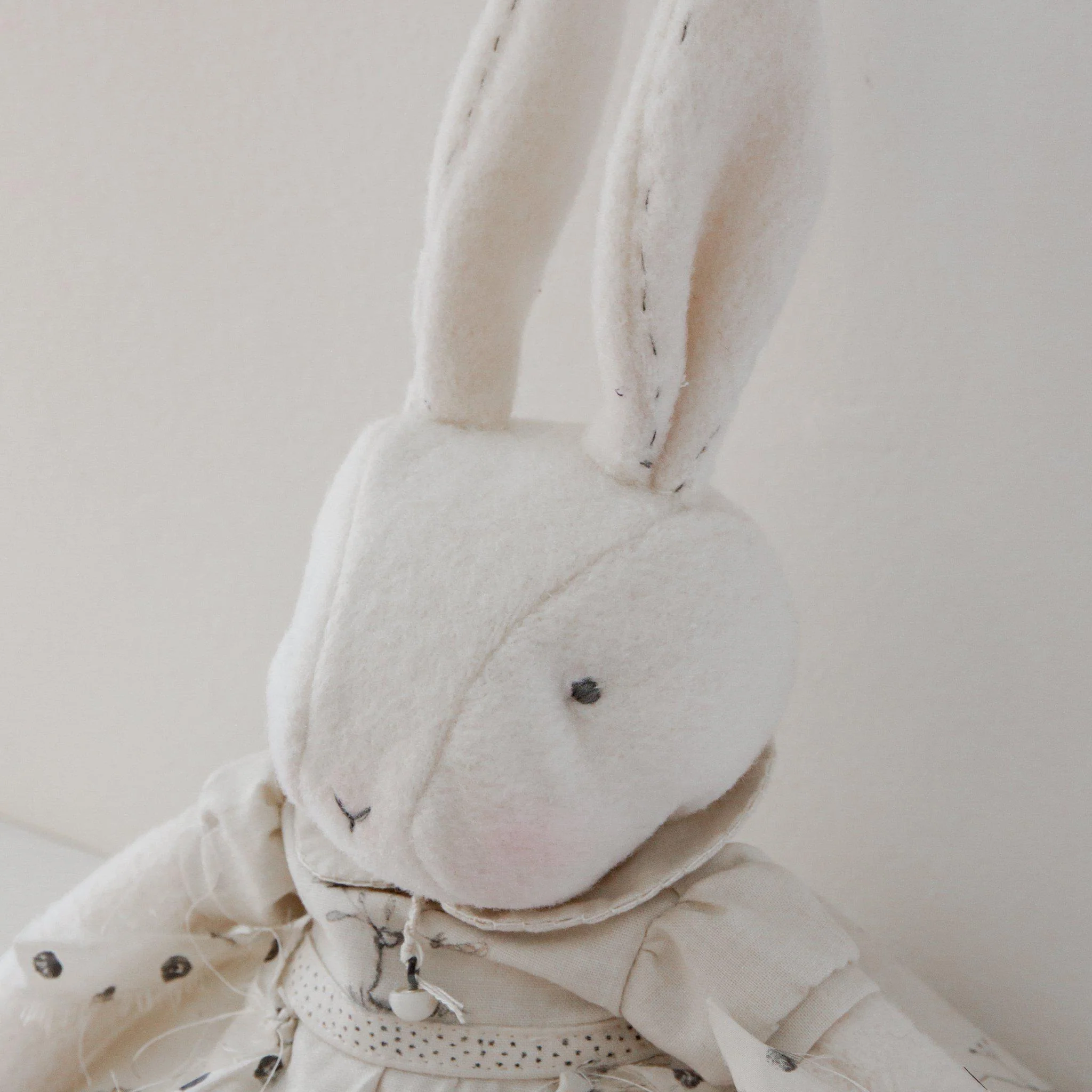 RETIRED - Hutch Studio Original - Ariel Bunny - One of A Kind - Image 3