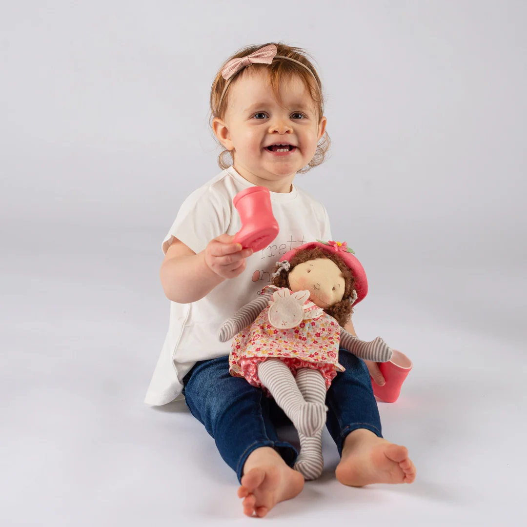 RETIRED - Daisy Girl...Friend Doll - Image 3