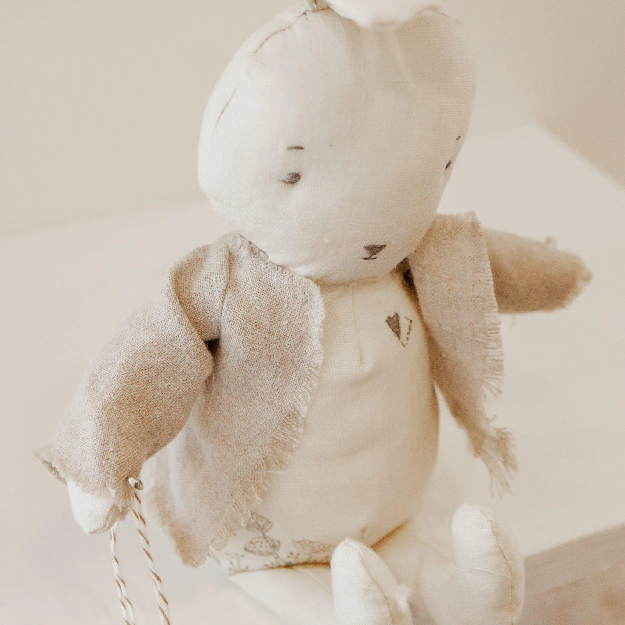 RETIRED - Hutch Studio - Basil 1 - One of a Kind Bunny - Image 3