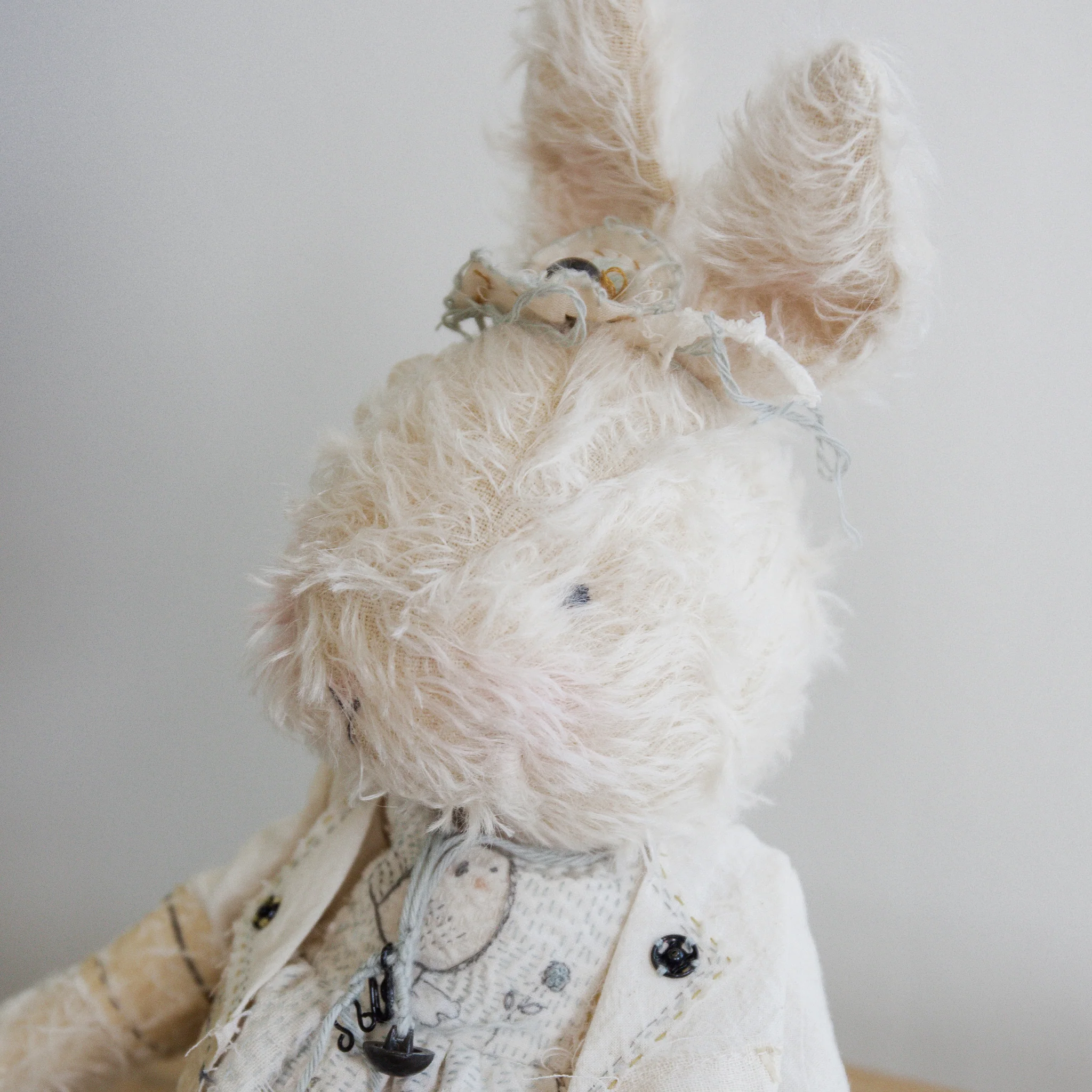 RETIRED - Hutch Studio - Birdsong Sisters Collection | Bertie Birdsong - Image 2