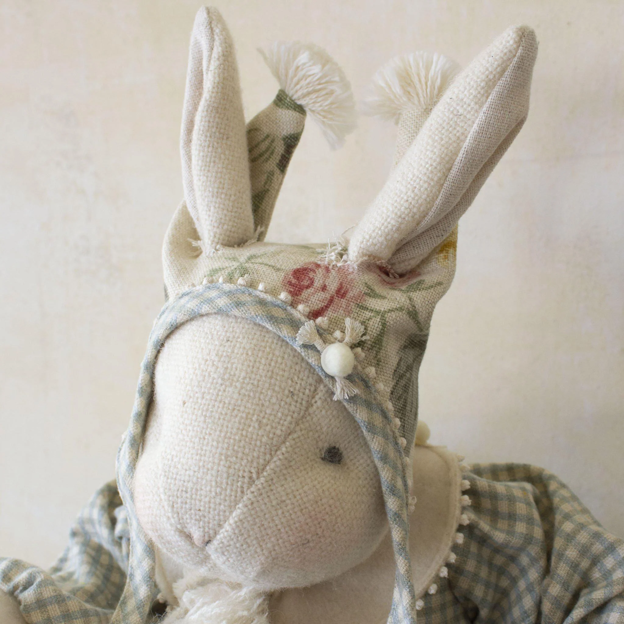 RETIRED - Hutch Studio - Bonnie Bunnytails - One Of A Kind Bunny - Image 2