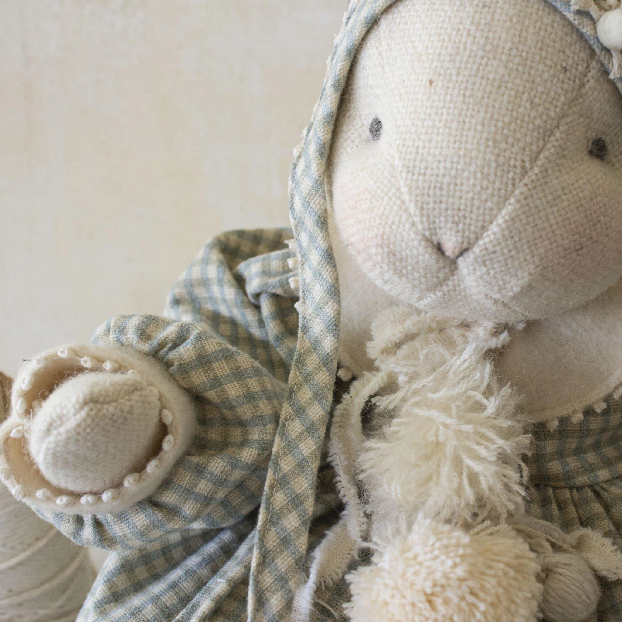 RETIRED - Hutch Studio - Bonnie Bunnytails - One Of A Kind Bunny - Image 4