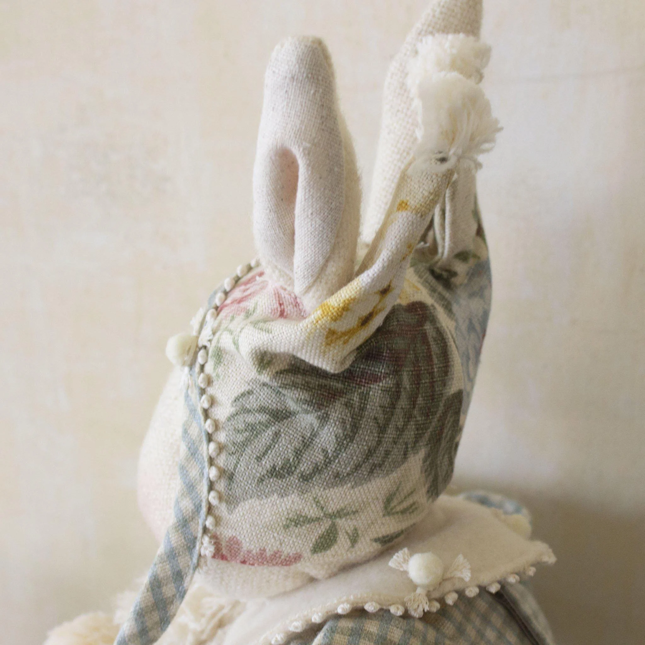 RETIRED - Hutch Studio - Bonnie Bunnytails - One Of A Kind Bunny - Image 6