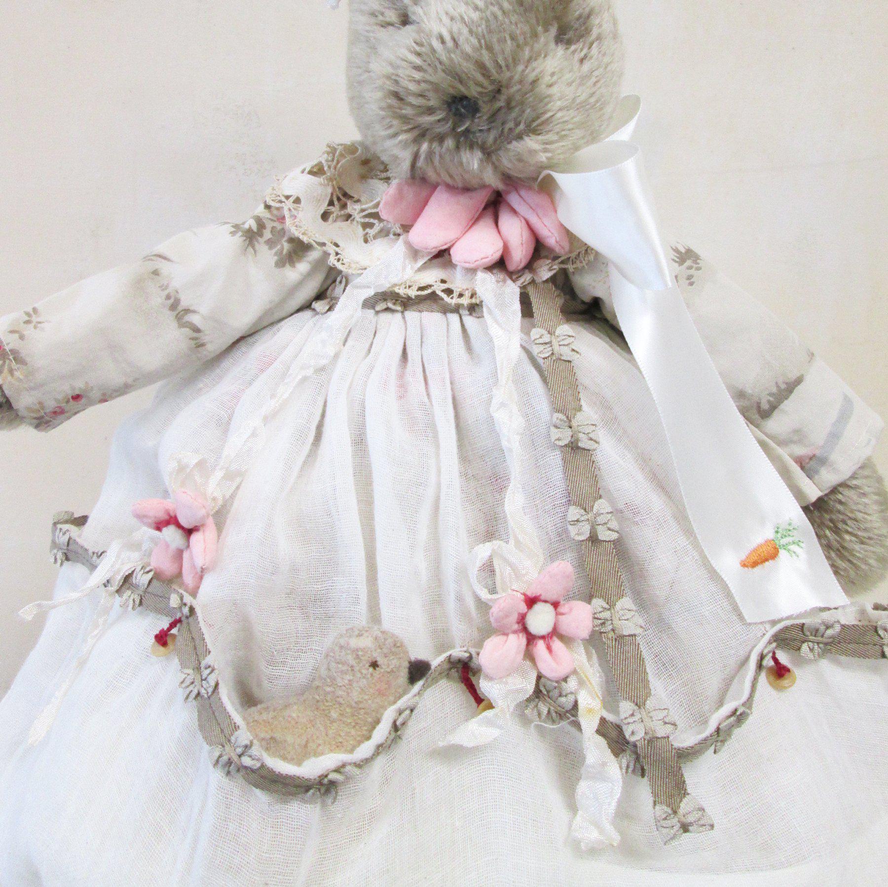 RETIRED- Hutch Studio - Cherish Chick-A-Dee - One Of A Kind Bunny - Image 2