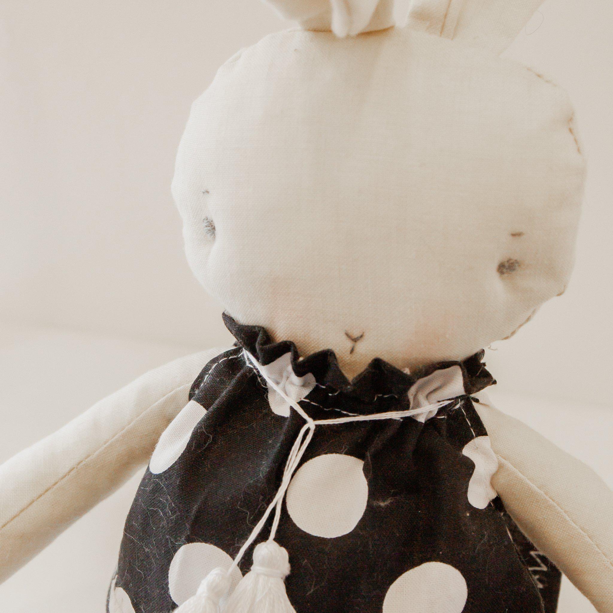 RETIRED - Hutch Studio - Dottie Bun 3 - One of a Kind Bunny - Image 2
