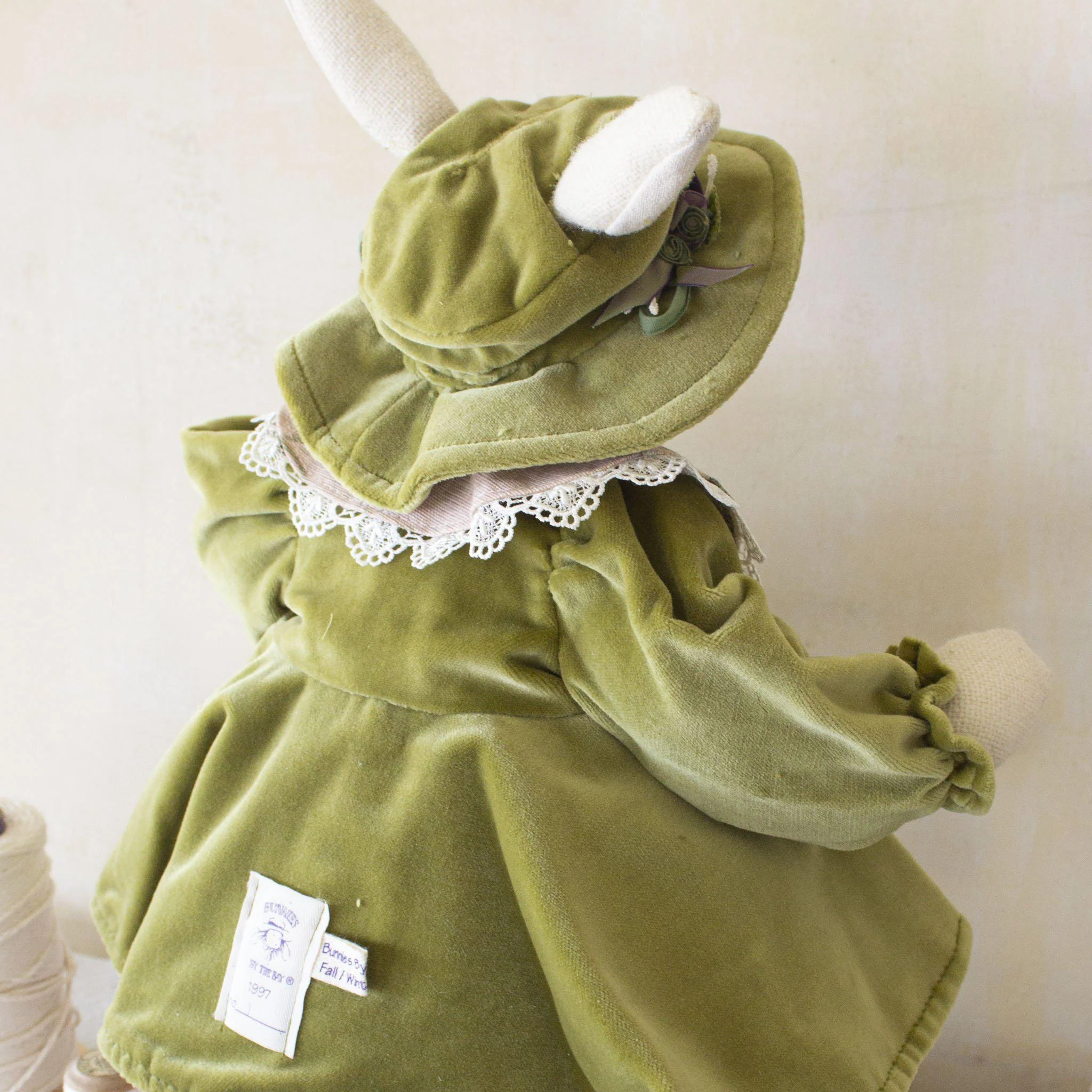 RETIRED - Hutch Studio - Evie Ivy - One Of A Kind Bunny - Image 5