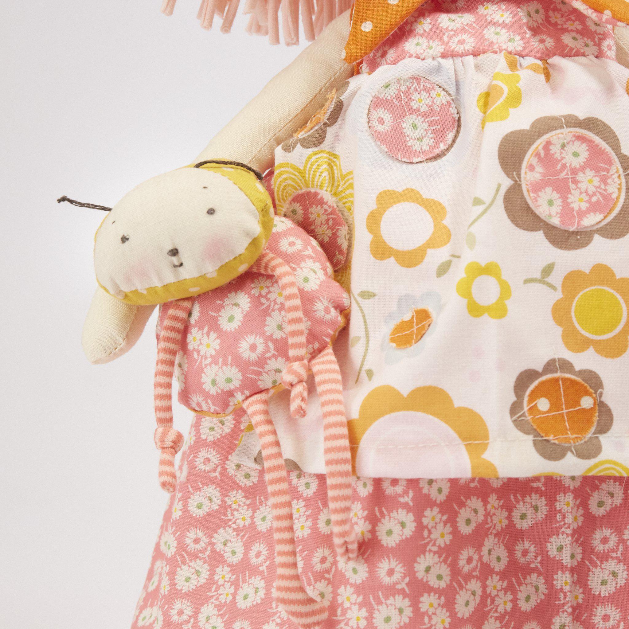 RETIRED - Hutch Studio - Greta Gerberera - Make and Mend One of a Kind Doll - Image 2