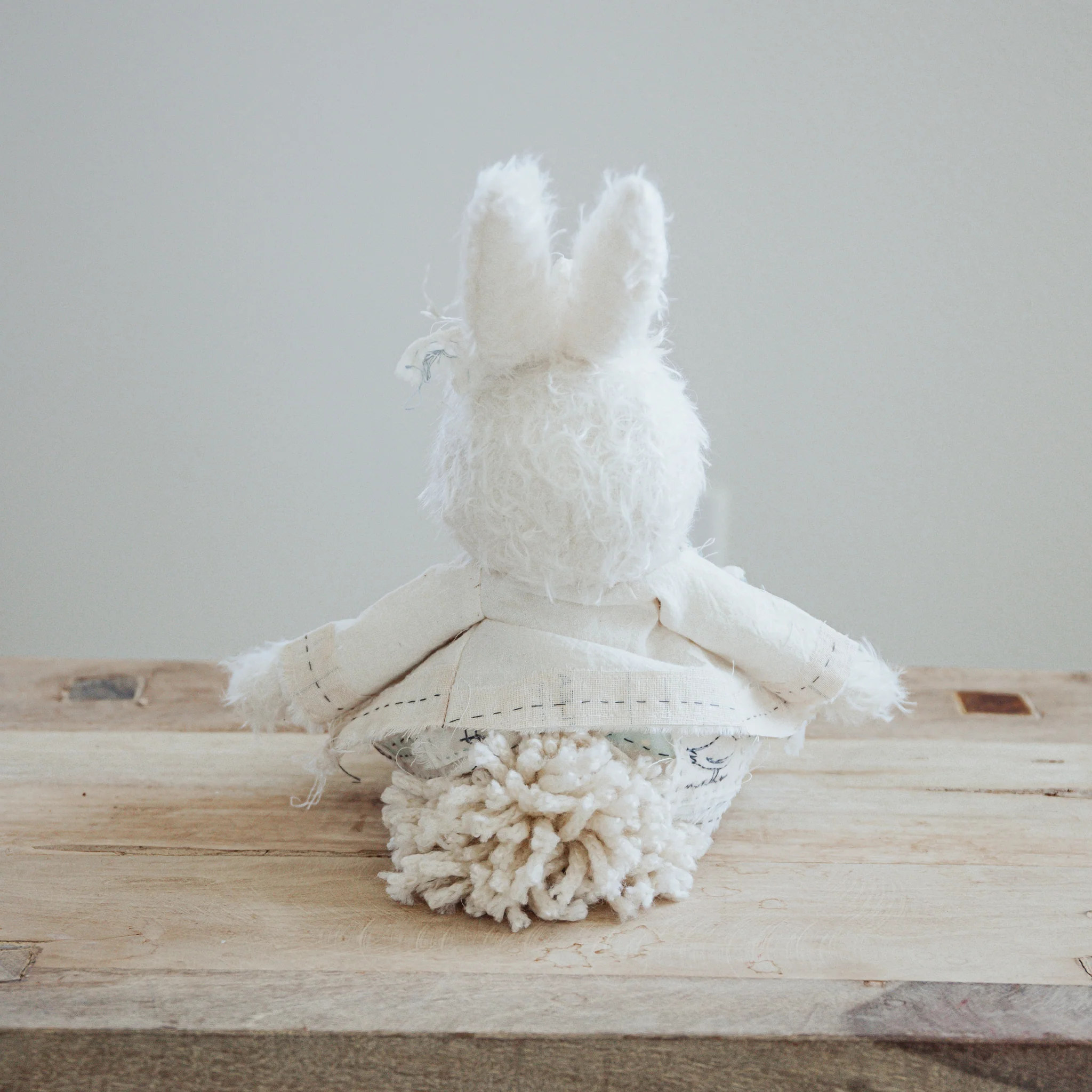 RETIRED - Hutch Studio - Hand Crafted Fiona Flock - Image 10
