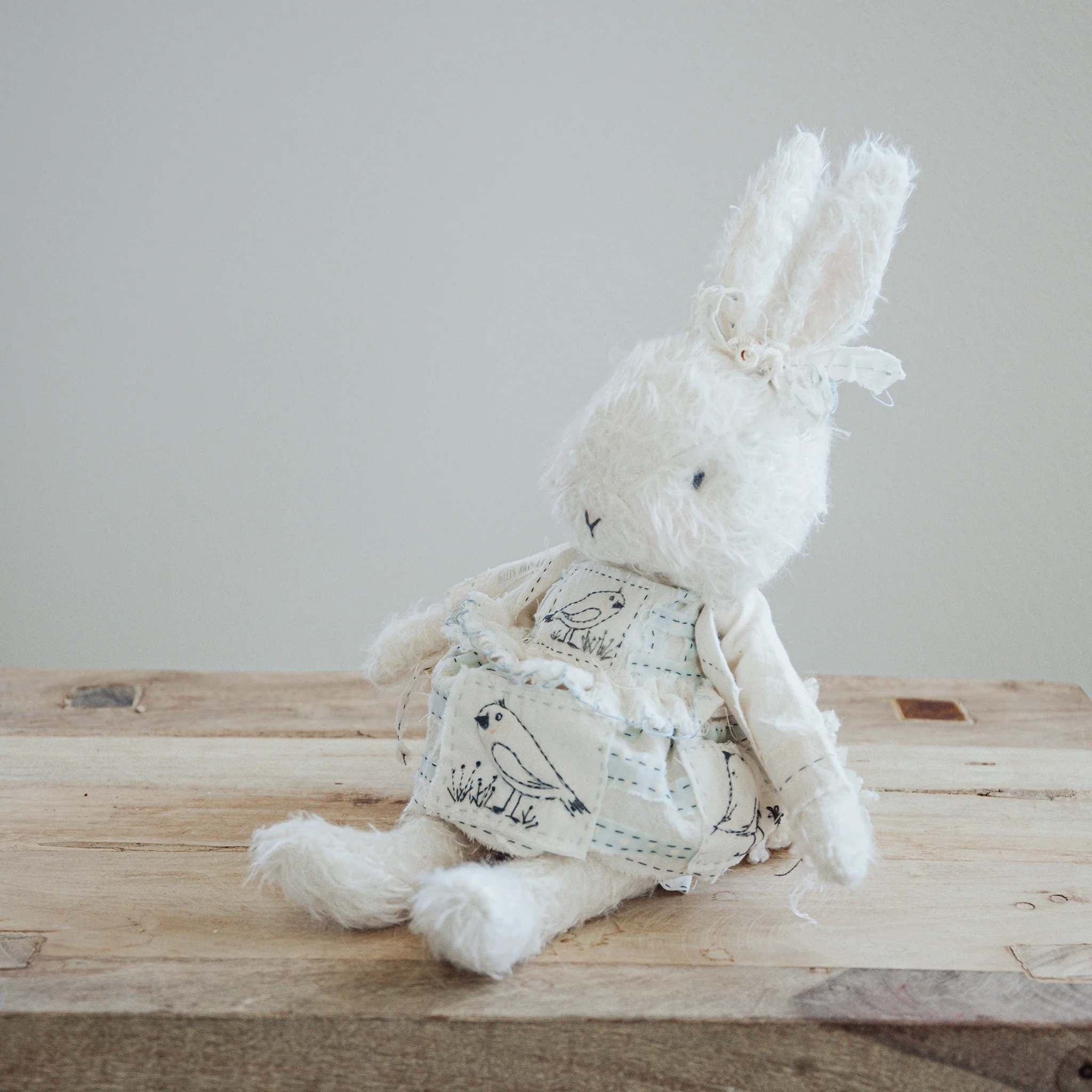 RETIRED - Hutch Studio - Hand Crafted Fiona Flock - Image 9