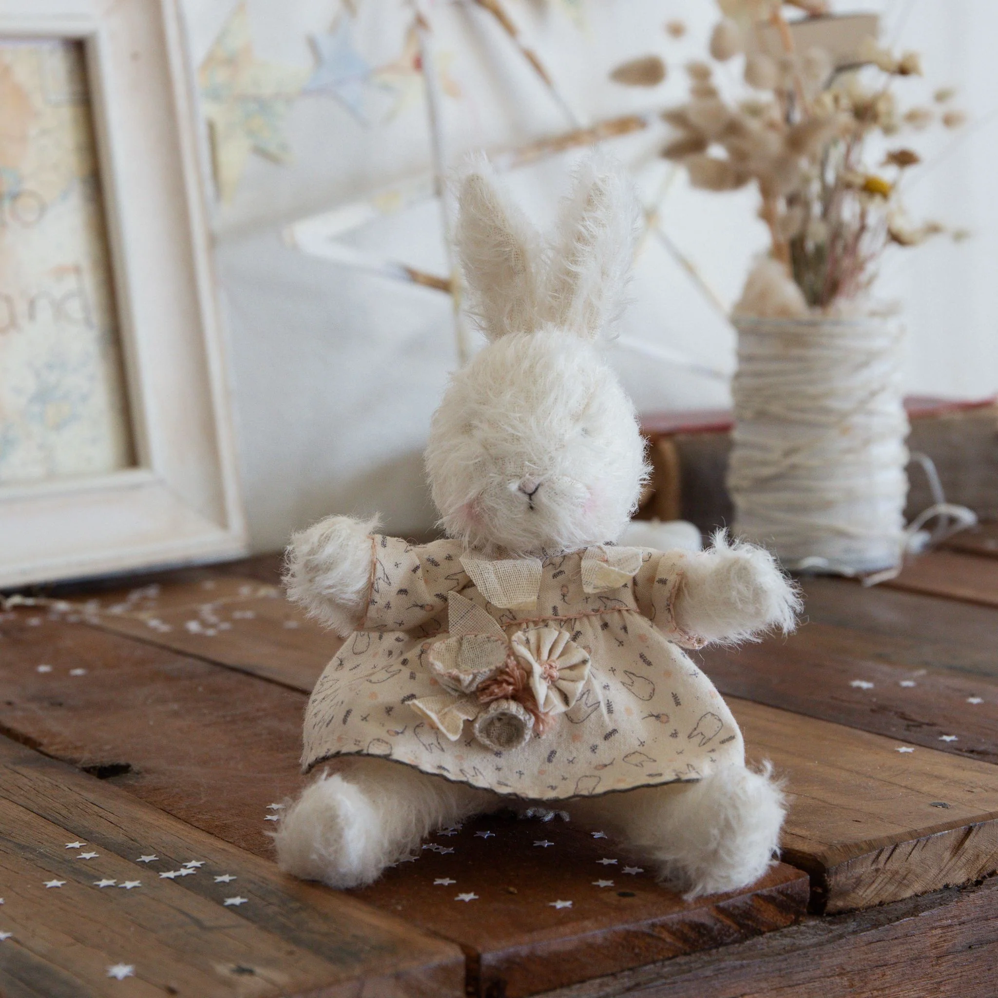 RETIRED - Hutch Studio - Itty Bitty 4