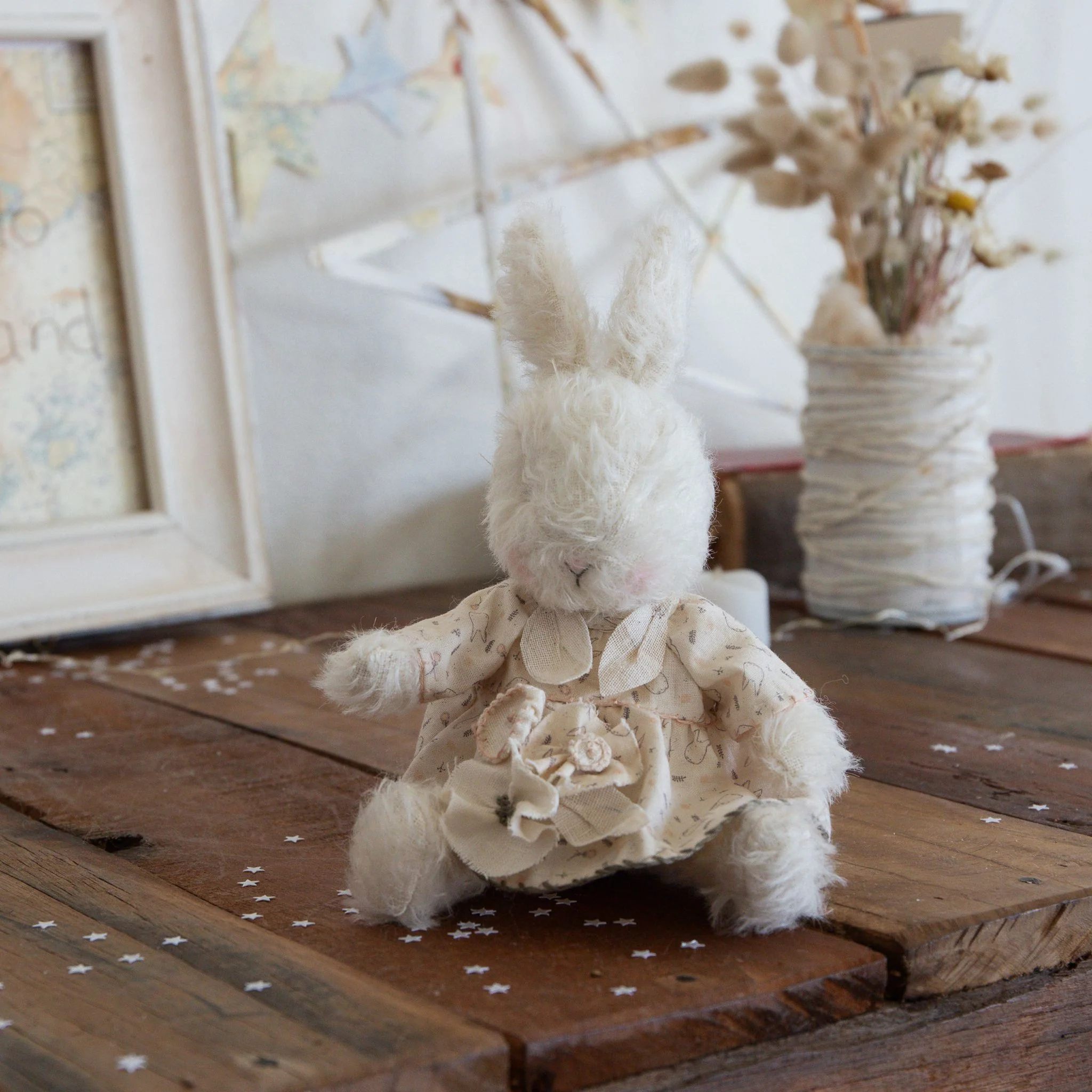 RETIRED - Hutch Studio - Itty Bitty 6