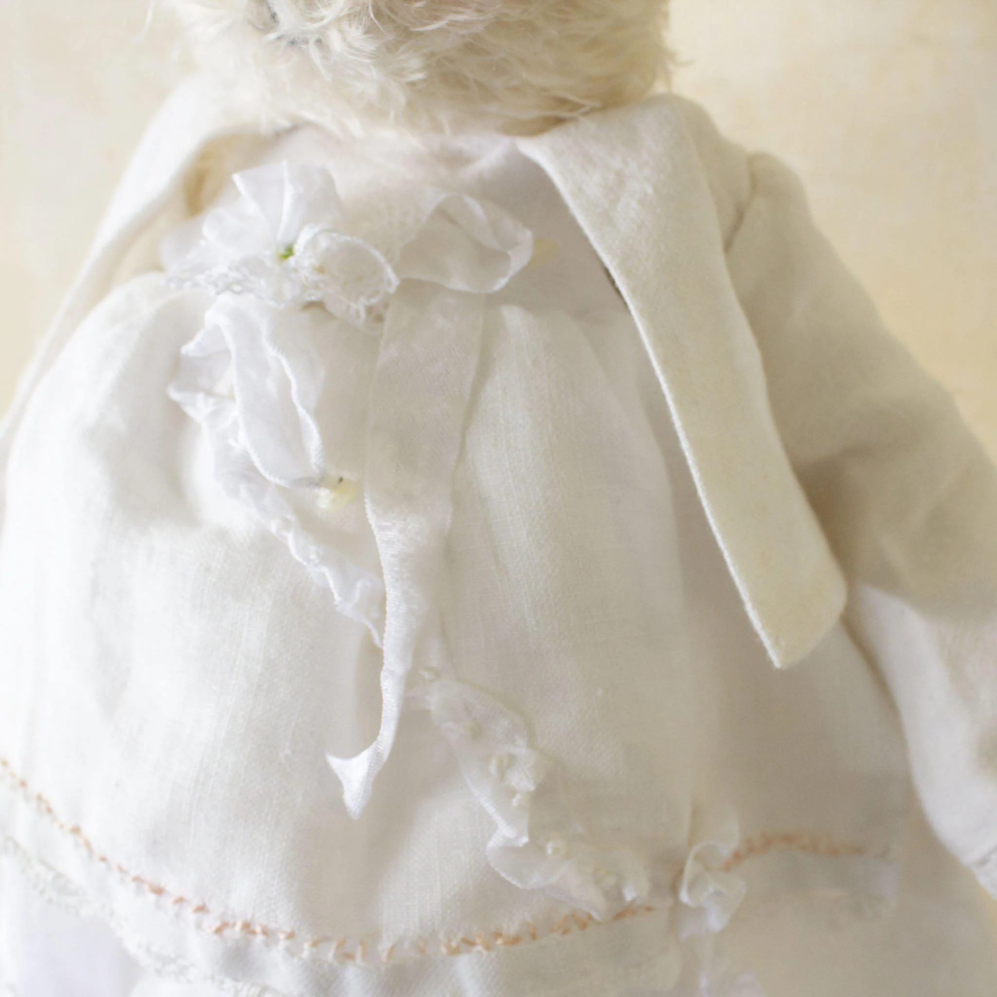 RETIRED - Hutch Studio - Miss Lily Linen - One Of A Kind Bunny - Image 3