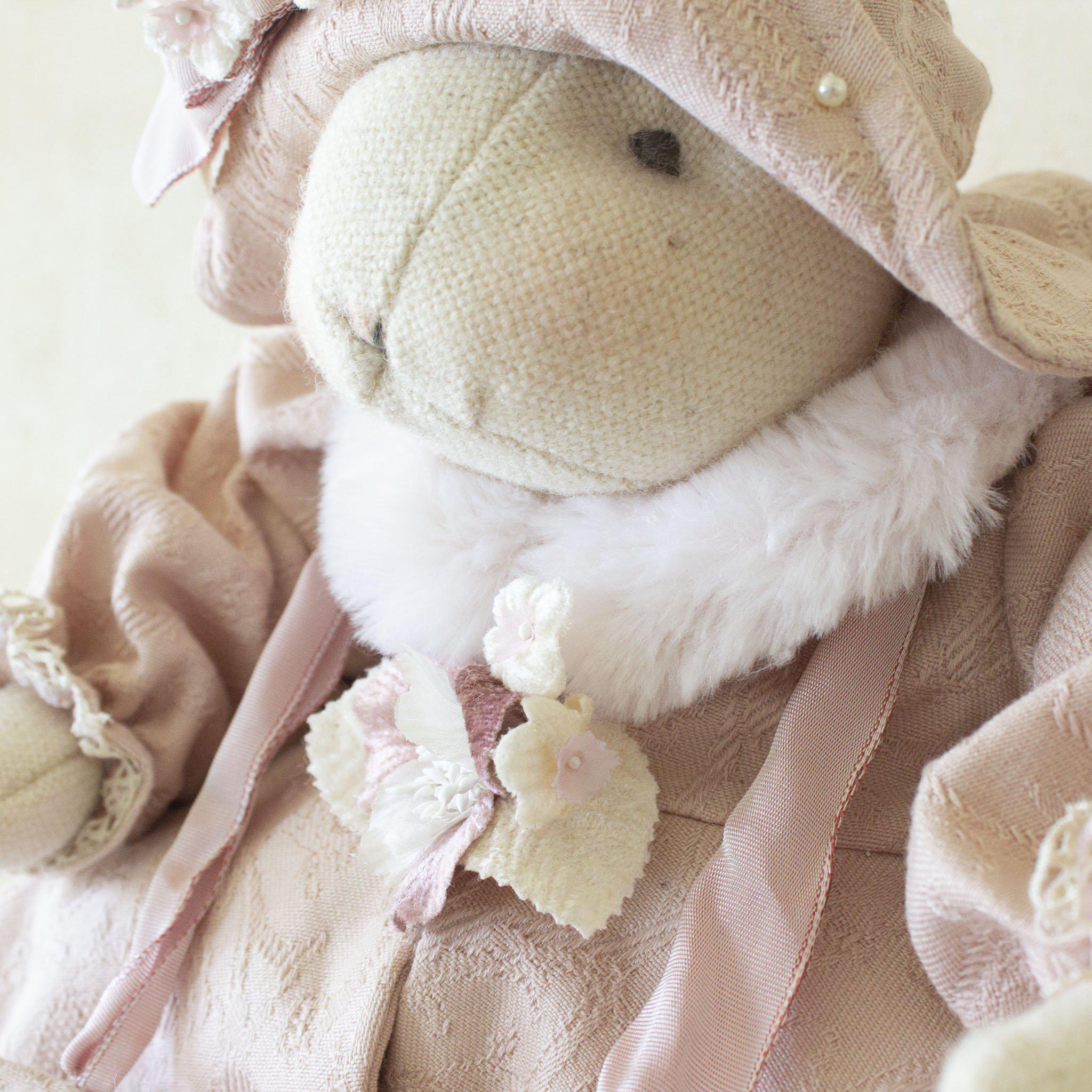 RETIRED - Hutch Studio - Miss Muff - One Of A Kind Bunny - Image 3