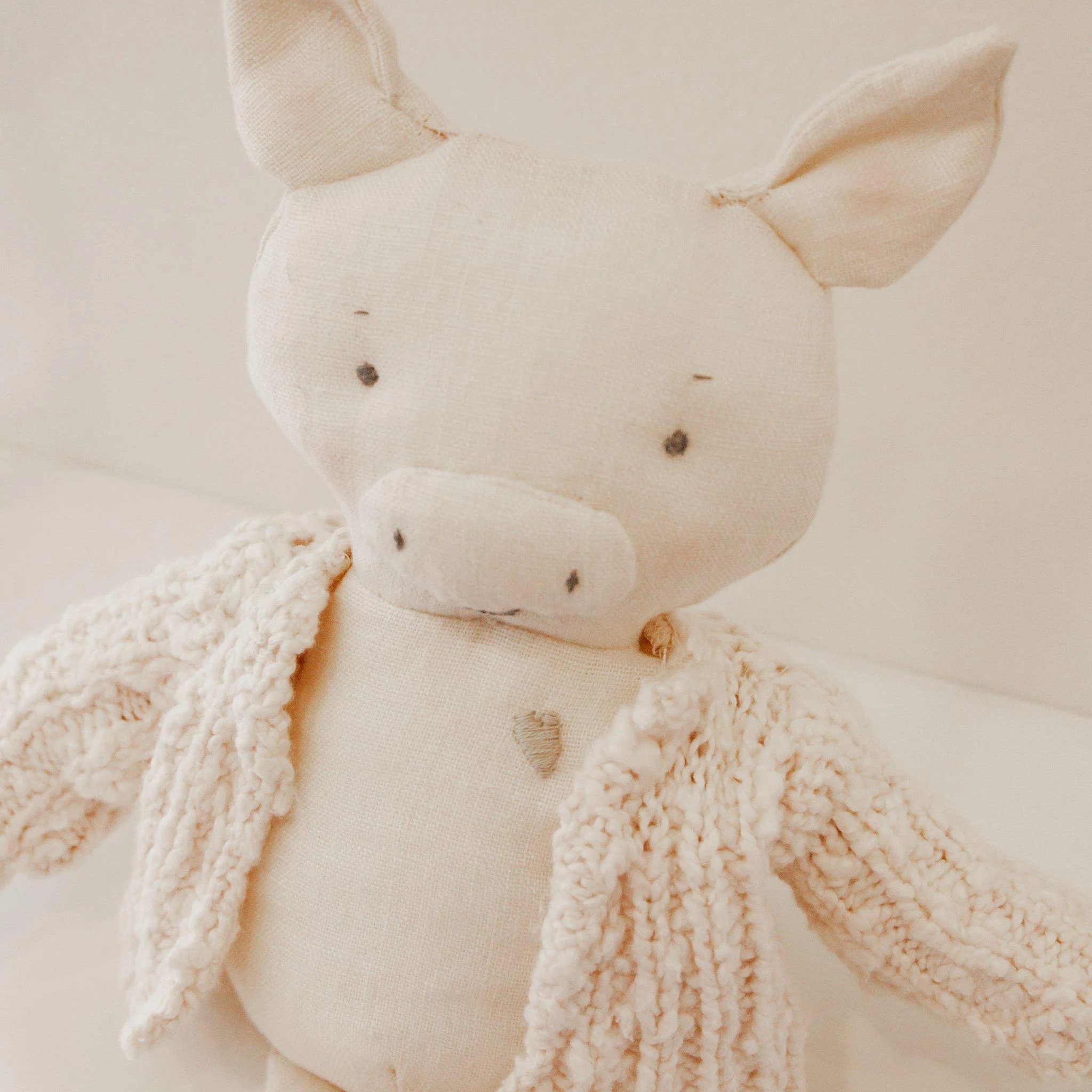 RETIRED - Hutch Studio - Miss Piggy - One of a Kind Pig - Image 4