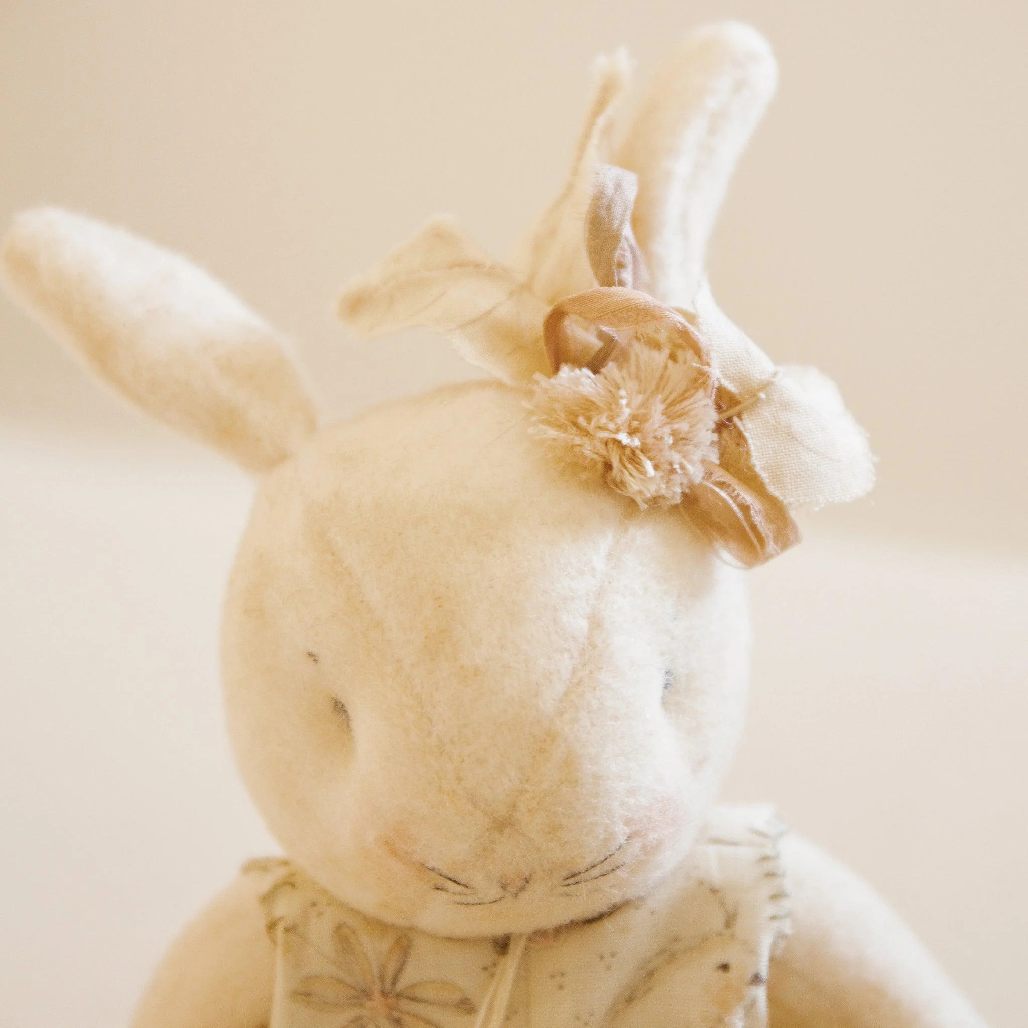 RETIRED - Hutch Studio Original - Belle Sit-a-Spell - Hand-Crafted Cotton & Wool Bunny - Image 6