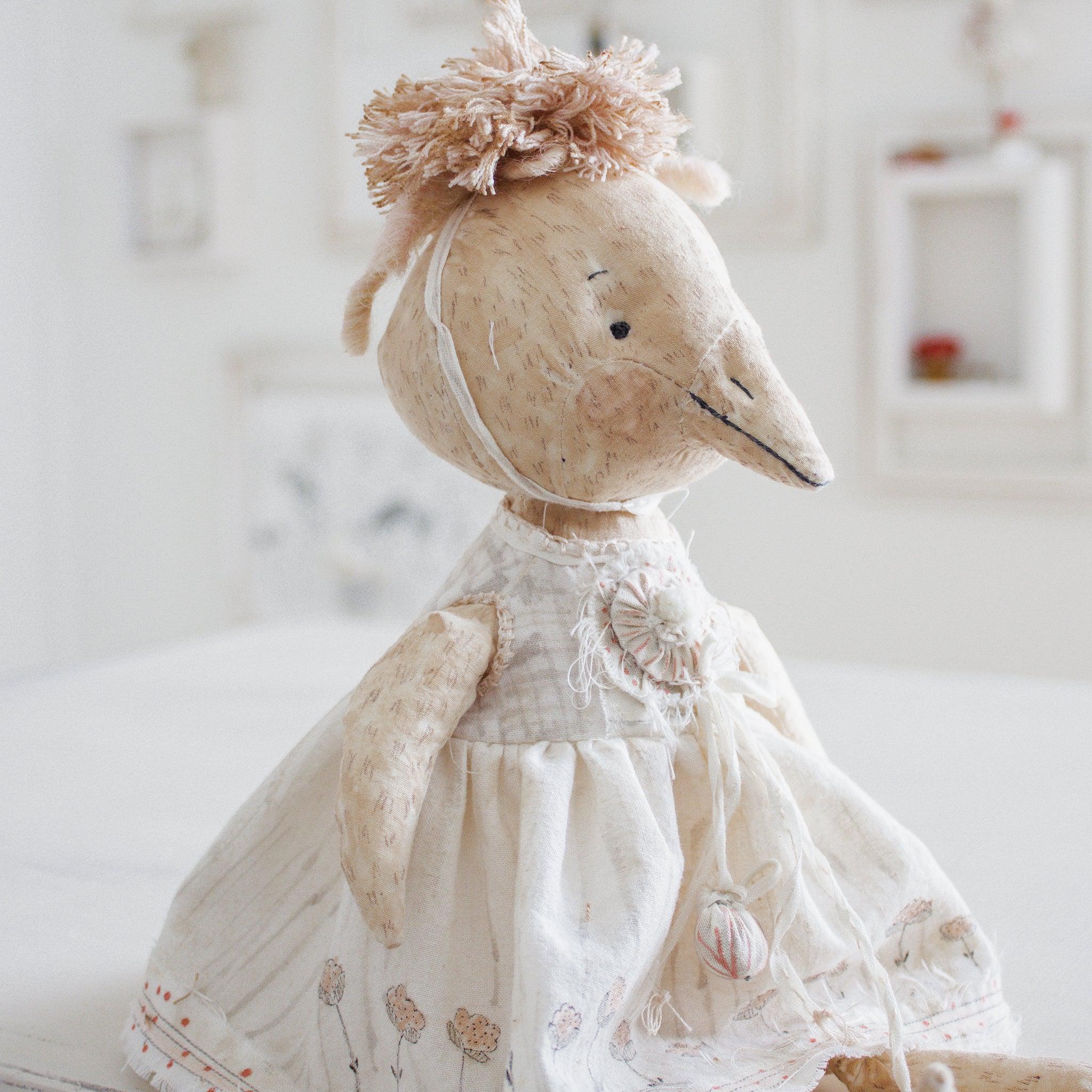 Hutch Studio Original -Lula Lady Bird - Image 4
