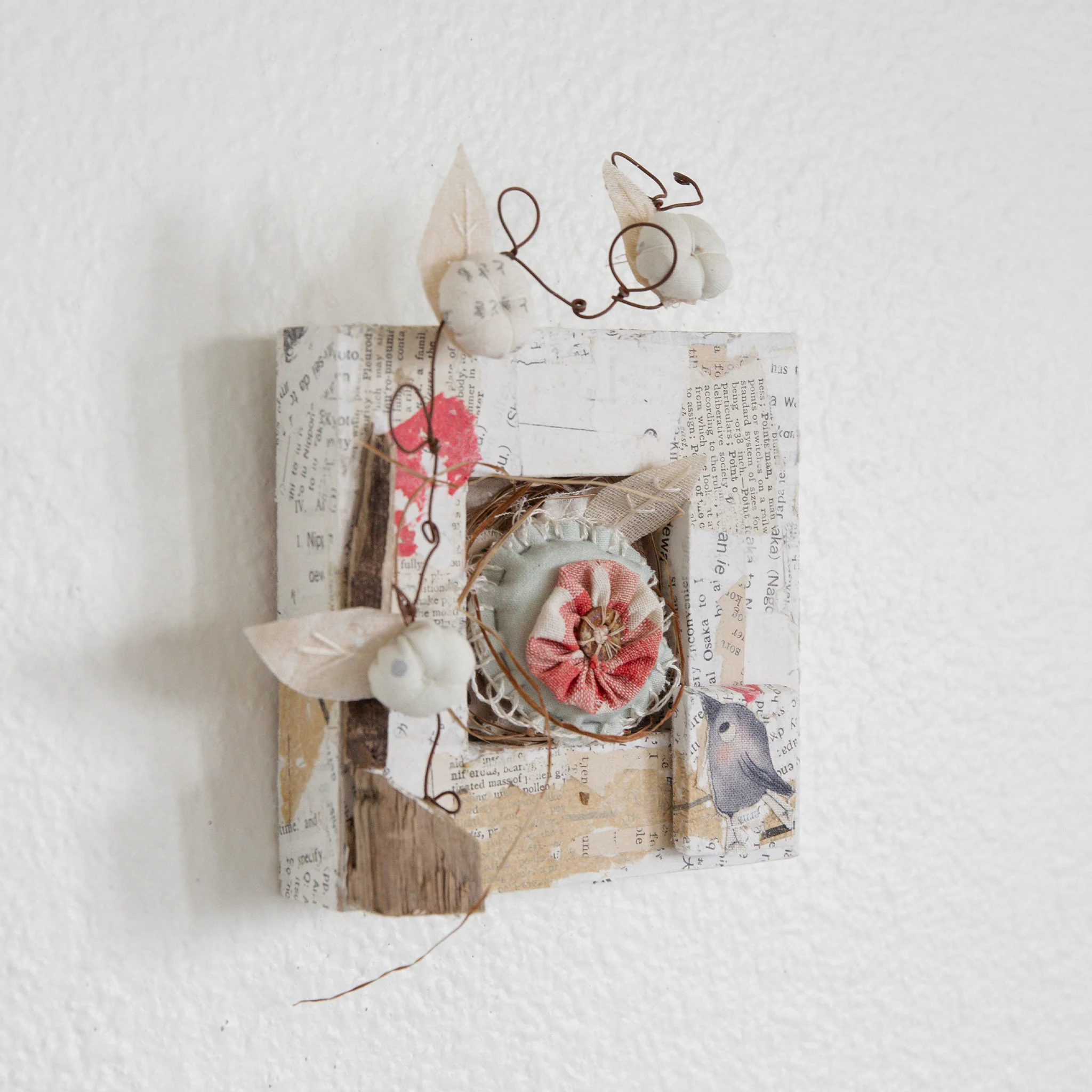 RETIRED - Hutch Studio - Paws and Caws Collage Collection | Yo-Yo Crow - Image 5