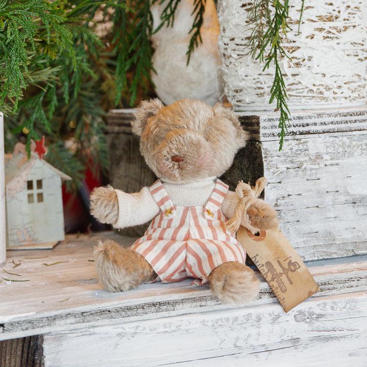 RETIRED - Hutch Studio - Peewee Beary A