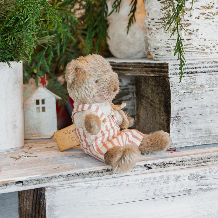 RETIRED - Hutch Studio - Peewee Beary A - Image 4