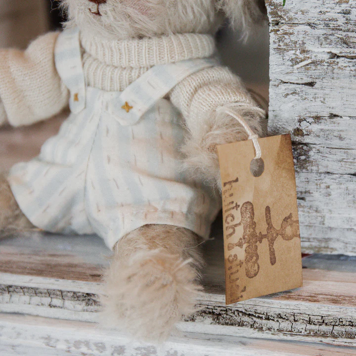 RETIRED - Hutch Studio - Peewee Petey Pup - Image 3