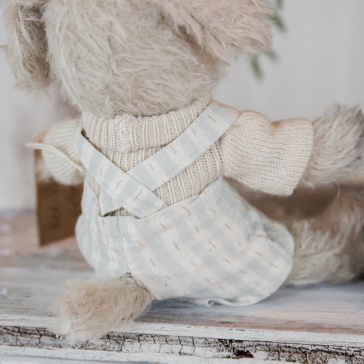 RETIRED - Hutch Studio - Peewee Petey Pup - Image 4