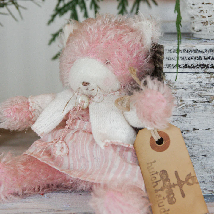 RETIRED - Hutch Studio - Peewee Petunia Kitty - Image 4