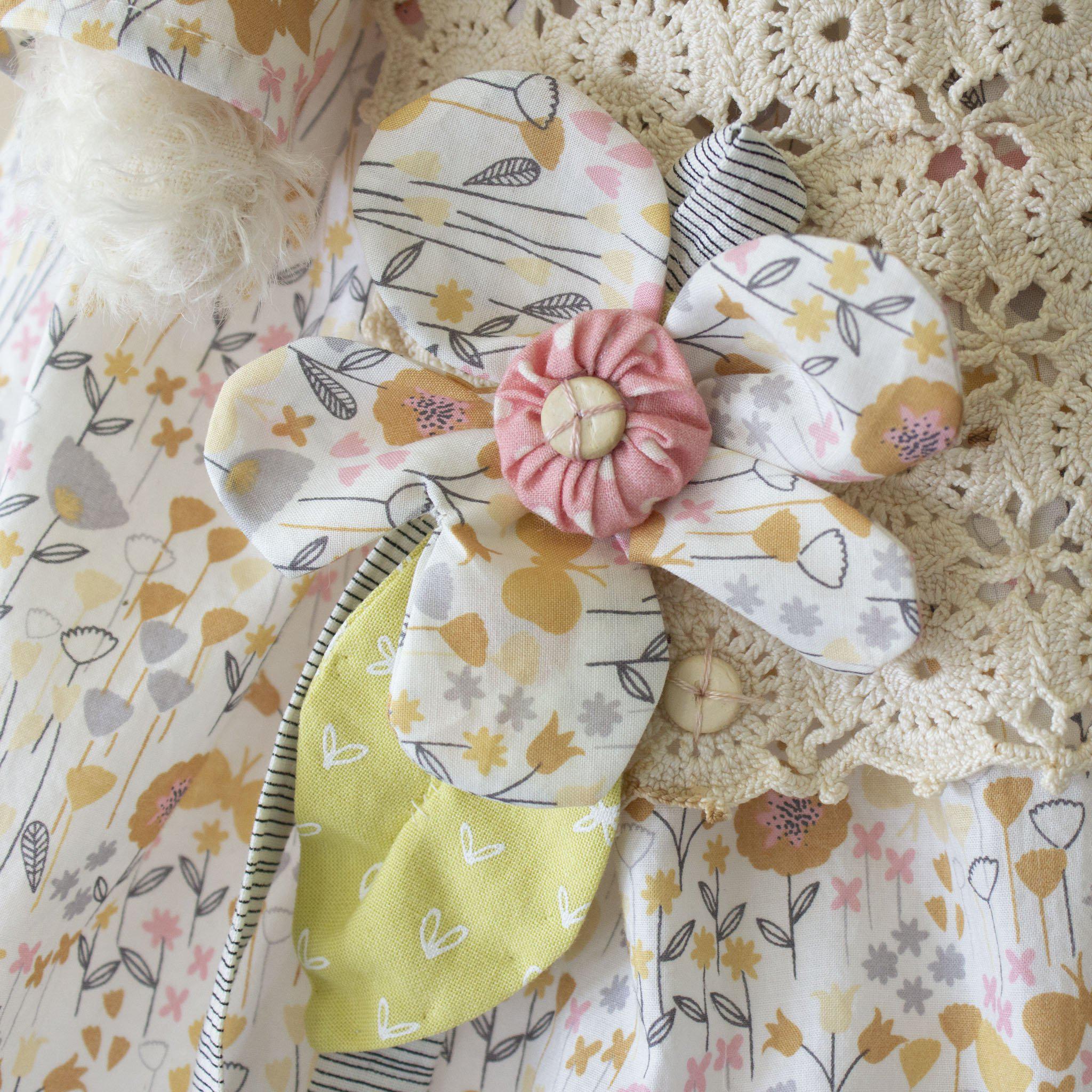 RETIRED - Hutch Studio - Miss Mustard Seed - One Of A Kind Bunny - Image 2