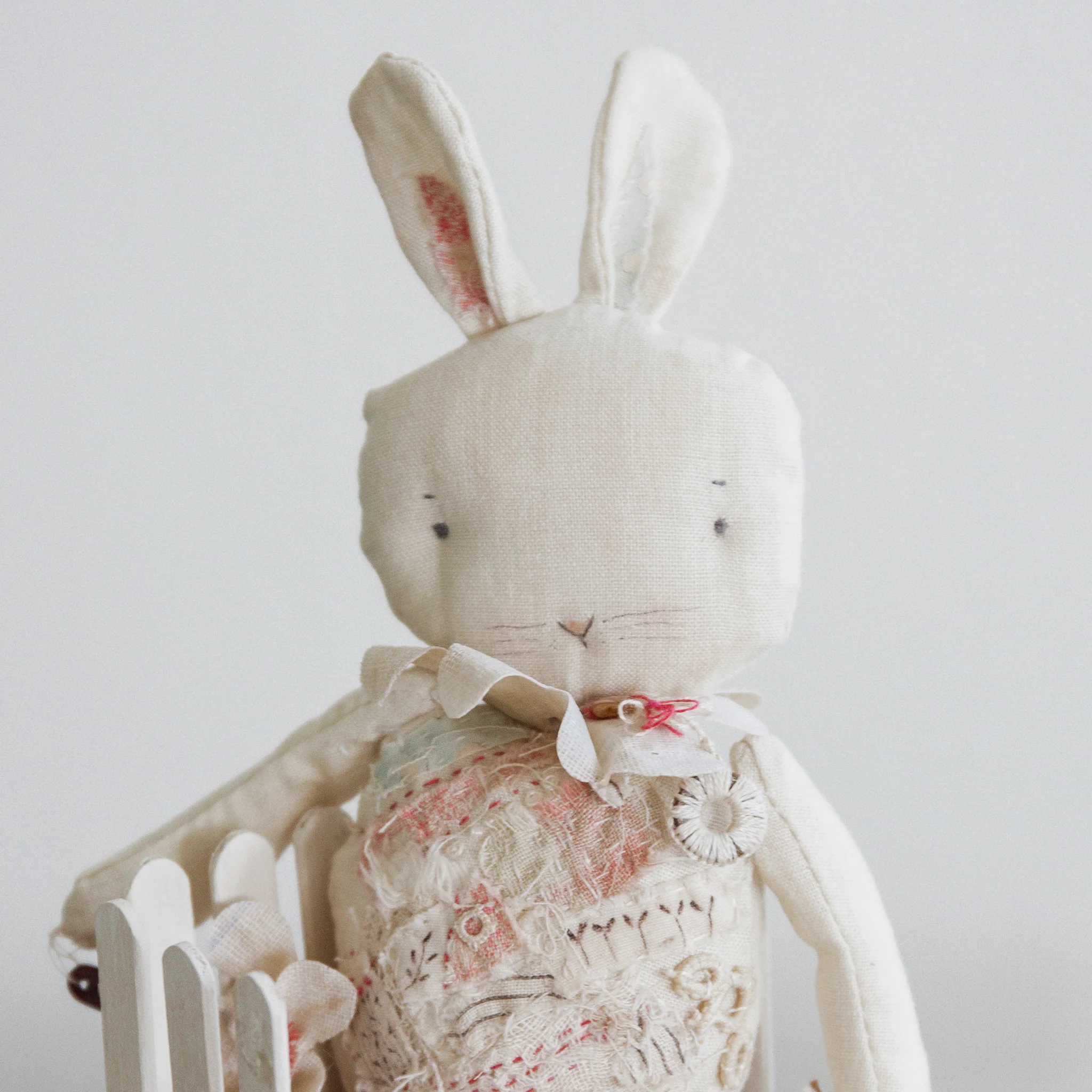 Hutch Studio - Sit-a-Spell Collection | Sit-a-Spell Mel - Image 3