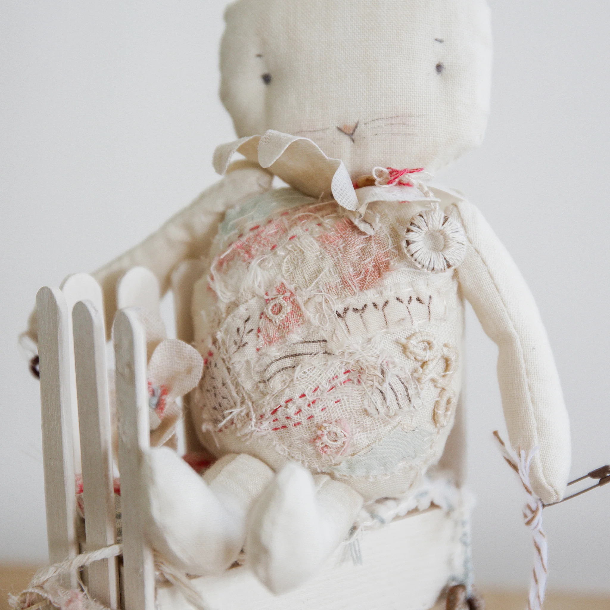 Hutch Studio - Sit-a-Spell Collection | Sit-a-Spell Mel - Image 4
