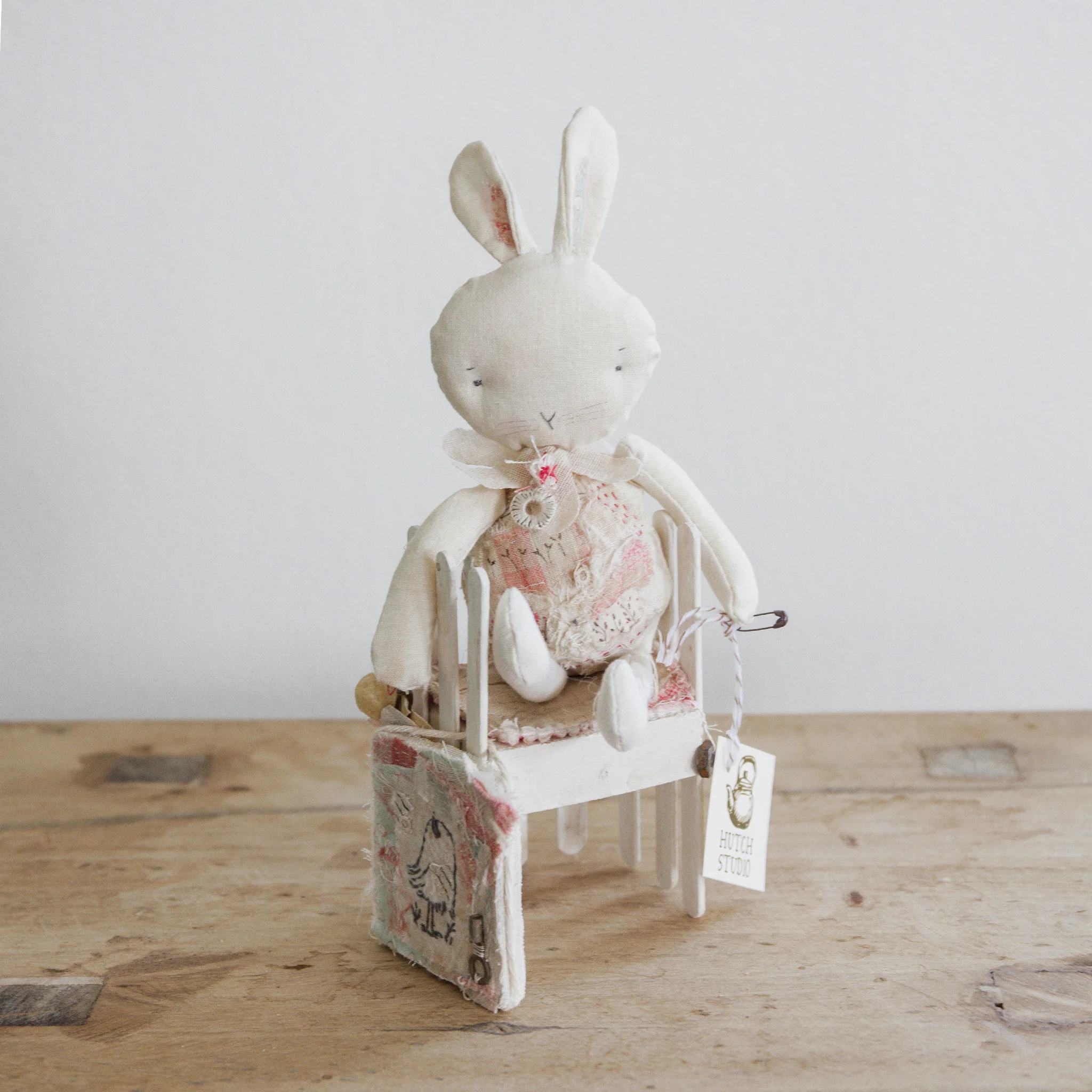 RETIRED - Hutch Studio - Sit-a-Spell Collection | Sit-a-Spell Nel