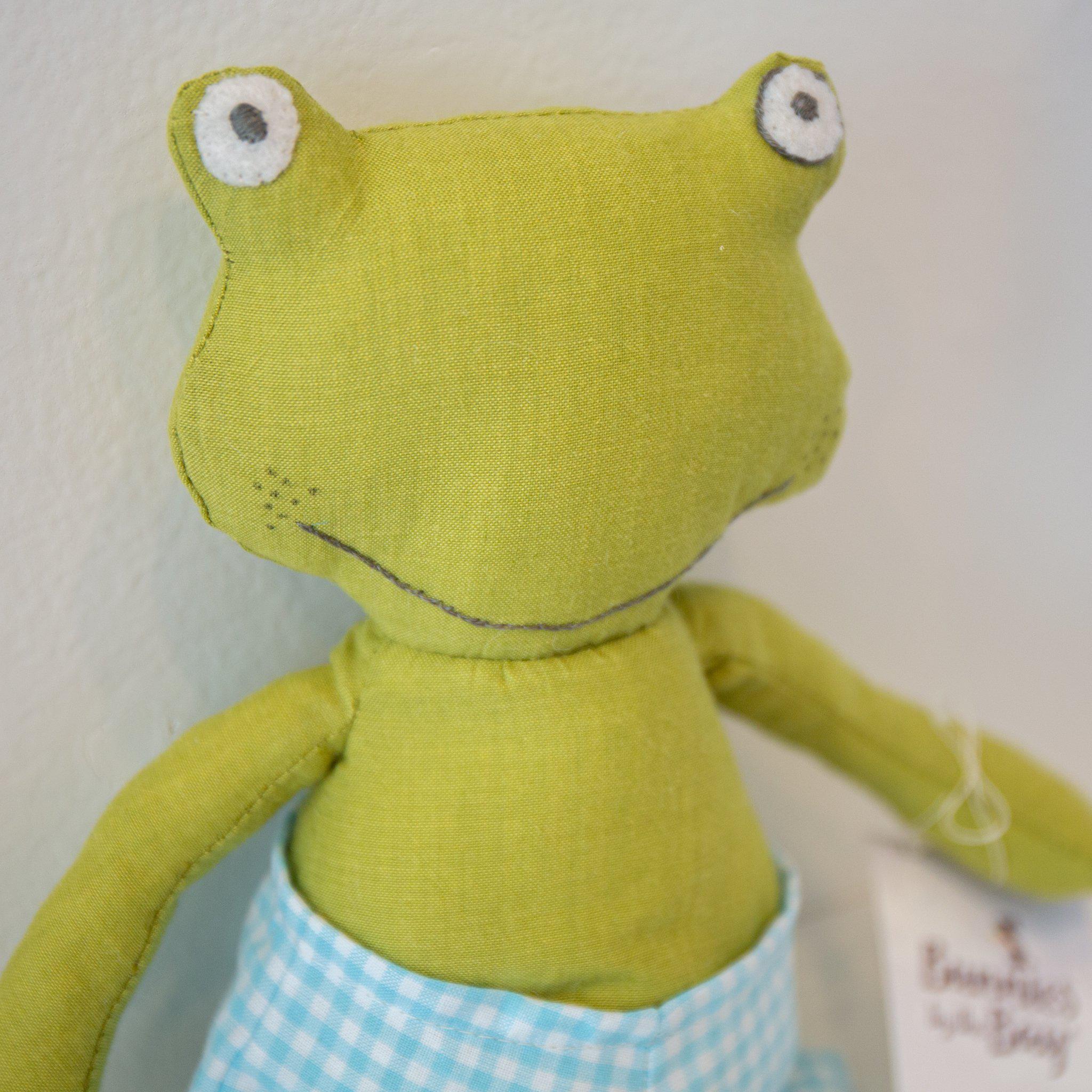 RETIRED - Hutch Studio - Tad Toad - Handmade Frog - Image 3