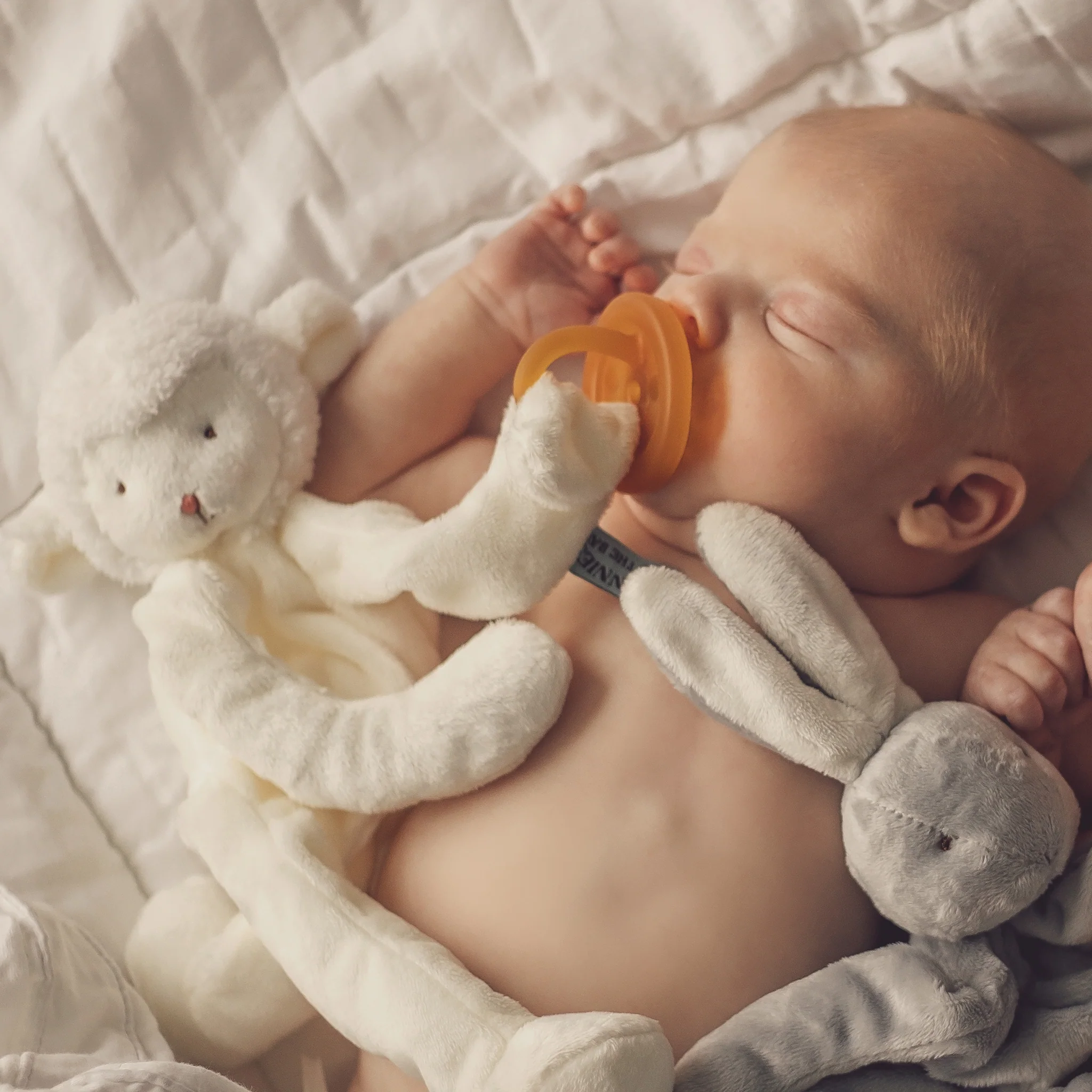 Snuggle and Soothe Baby Gift Set - Cream - Image 7